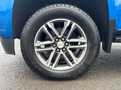 Used 2021 Chevrolet Colorado W/T w/ Custom Special Edition image 18