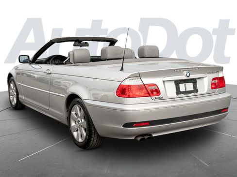 Used 2005 BMW 325Ci Convertible RWD image 2