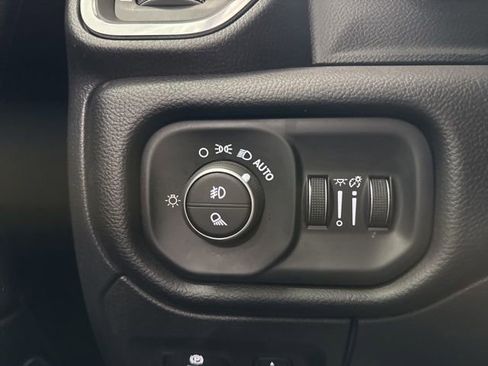 Used 2025 RAM 1500 Laramie image 43