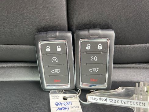 Certified 2025 Jeep Grand Cherokee L Limited w/ Trailer Tow Package image 32