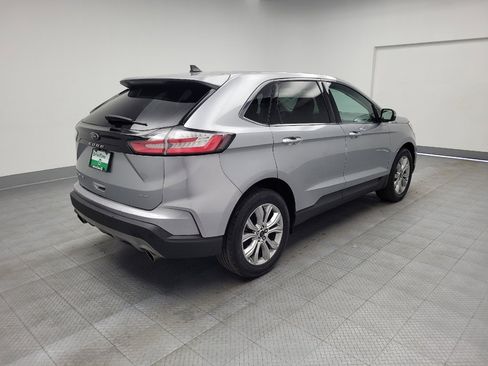 Used 2024 Ford Edge Titanium image 9