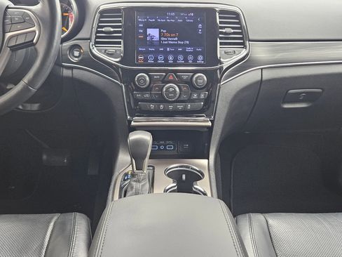 Used 2019 Jeep Grand Cherokee Limited w/ Luxury Group II image 10