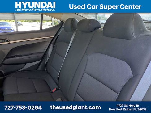 Used 2018 Hyundai Elantra SE FWD image 14