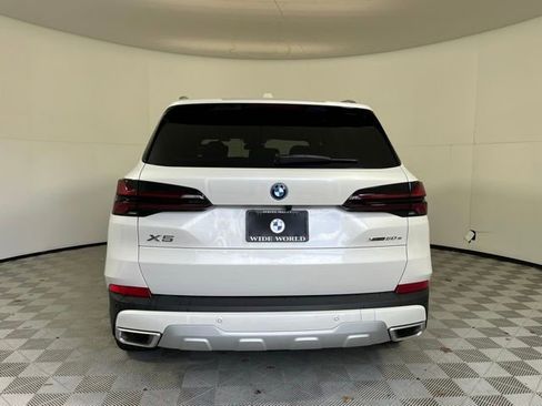 Used 2026 BMW X5 xDrive50e w/ Premium Package AWD/4WD image 6