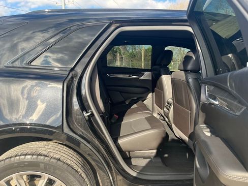 Used 2024 Cadillac XT5 Sportv w/ LPO, Floor Liner Package AWD/4WD image 34