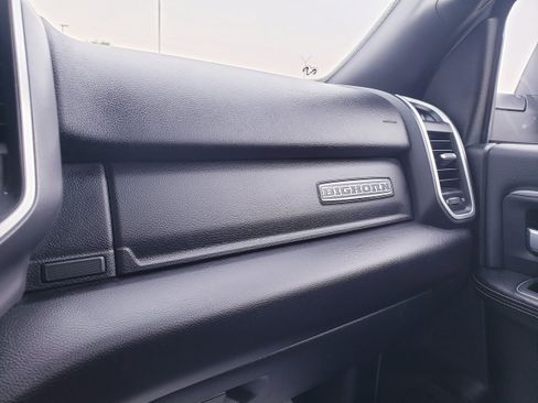 Used 2024 RAM 2500 Big Horn w/ Sport Appearance Package image 32