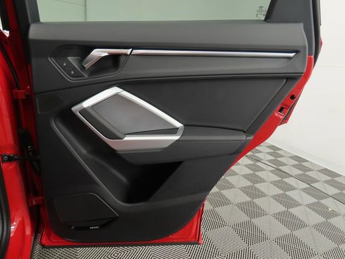 Used 2025 Audi Q3 2.0T Premium Plus w/ Premium Plus Package image 28