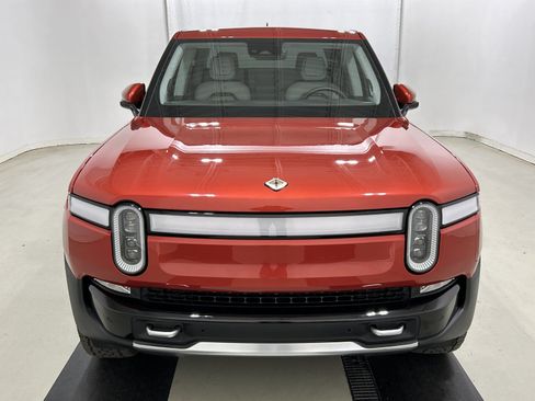 Used 2023 Rivian R1T Adventure Dual AWD/4WD image 8