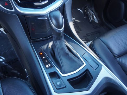 Used 2013 Cadillac SRX FWD image 27