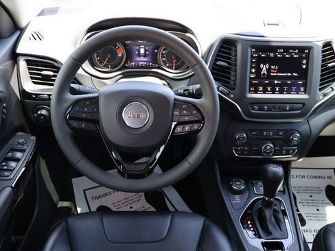 Used 2023 Jeep Cherokee Altitude Lux w/ Lux Elite Package AWD/4WD image 6