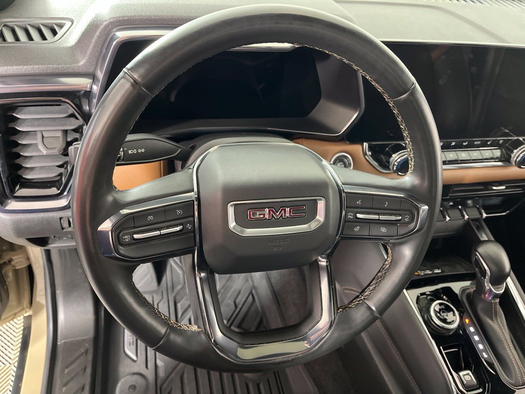 Certified 2023 GMC Canyon AT4 w/ AT4 Premium Package AWD/4WD image 30
