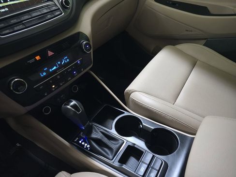 Used 2017 Hyundai Tucson Limited image 26