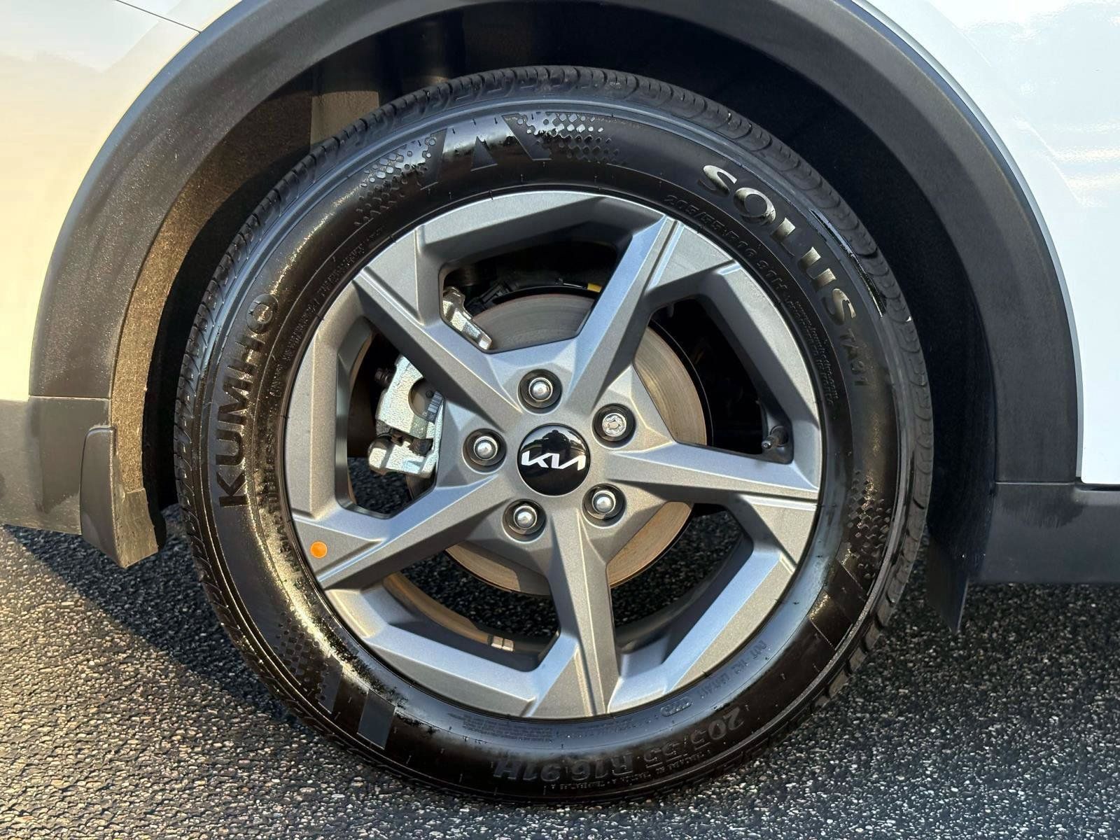 Certified 2025 Kia K4 FWD image 32