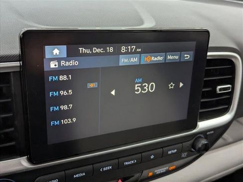 Certified 2025 Hyundai Venue SEL image 14