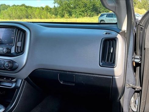 Used 2019 Chevrolet Colorado LT RWD image 27
