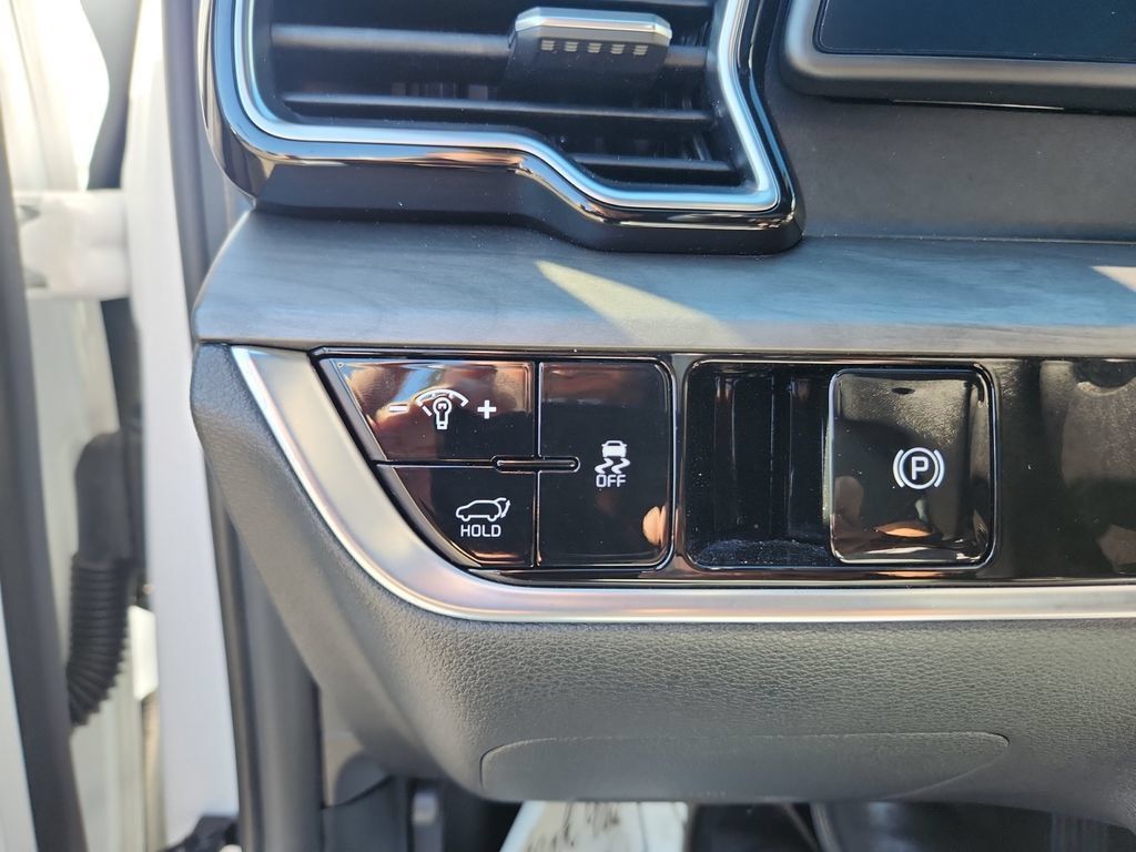 Certified 2024 Kia Sportage X-Line w/ X-Line Premium Package AWD/4WD image 26