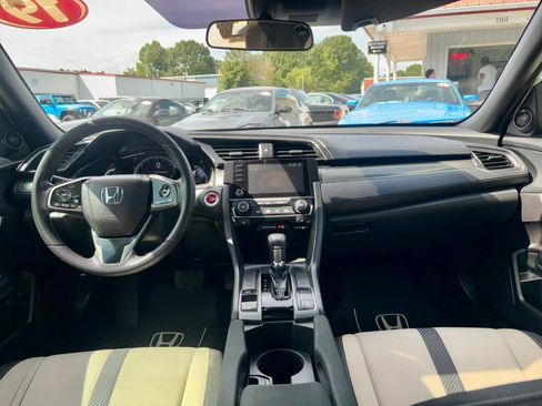 Used 2019 Honda Civic EX image 12
