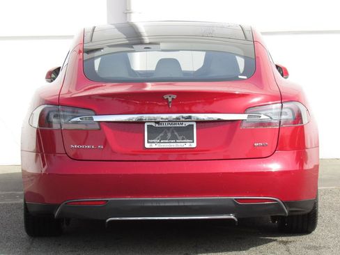 Used 2015 Tesla Model S 85D image 7