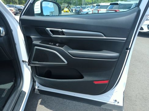 Used 2022 Kia Telluride LX FWD image 34