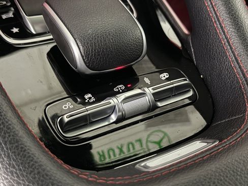 Used 2023 Mercedes-Benz GLE 53 AMG 4MATIC image 32