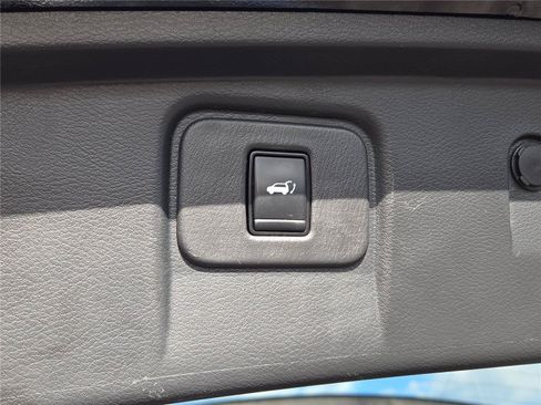 Used 2023 Nissan Murano Platinum AWD/4WD image 32
