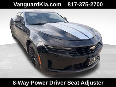 Used 2020 Chevrolet Camaro LT w/ Technology Package image 5