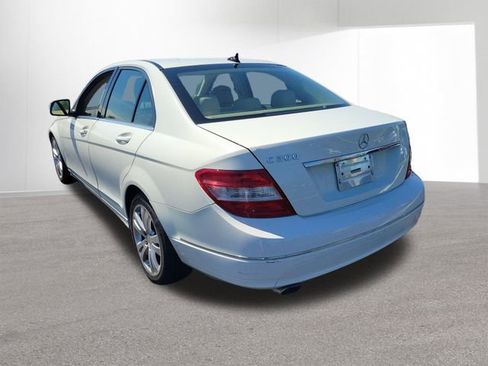 Used 2009 Mercedes-Benz C 300 Sedan image 14