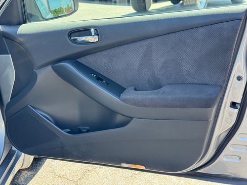 Used 2009 Nissan Altima Sedan FWD image 13