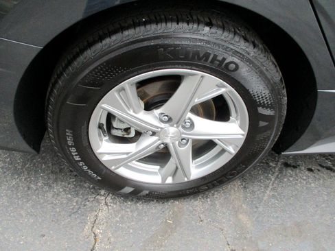 Used 2022 Hyundai Sonata SE w/ Cargo Package image 21