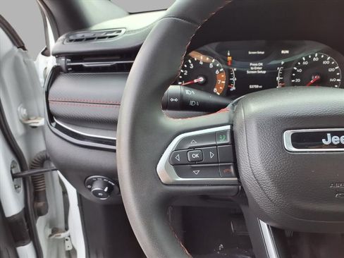 Used 2023 Jeep Compass Trailhawk image 10