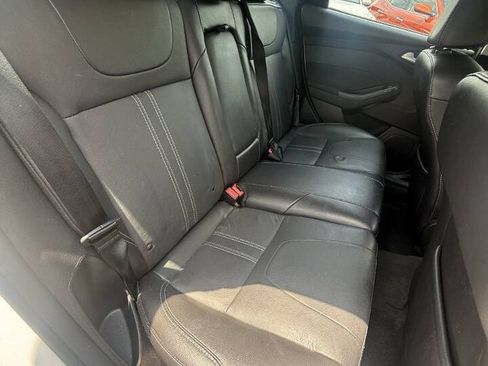 Used 2014 Ford Focus Titanium FWD image 16