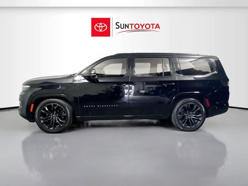 Used 2023 Jeep Grand Wagoneer Series II image 7