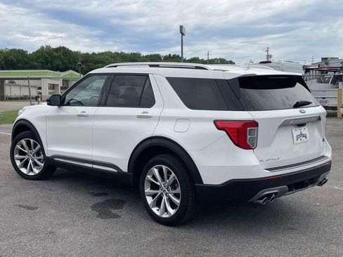 Used 2023 Ford Explorer Platinum w/ Technology Package AWD/4WD image 5
