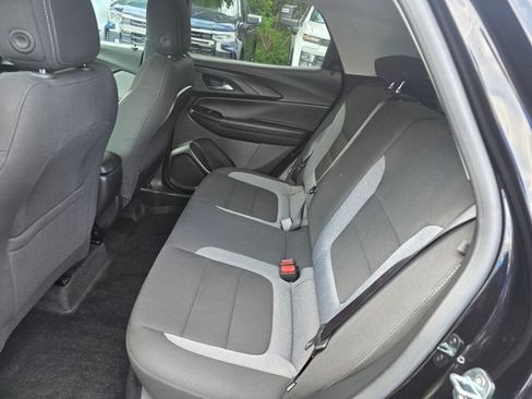 Used 2023 Chevrolet TrailBlazer LT FWD image 17