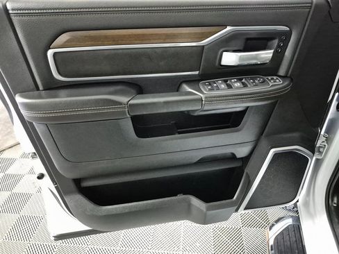 Used 2024 RAM 2500 Laramie image 13