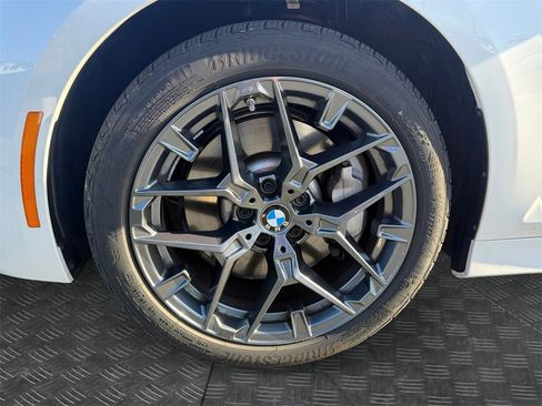 Used 2025 BMW 330i xDrive Sedan w/ Convenience Package image 19
