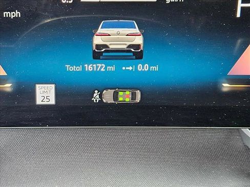 Used 2025 BMW 740i xDrive image 12