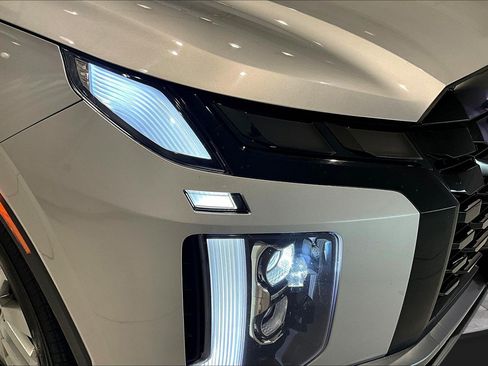 Used 2025 Hyundai Palisade SEL FWD image 32