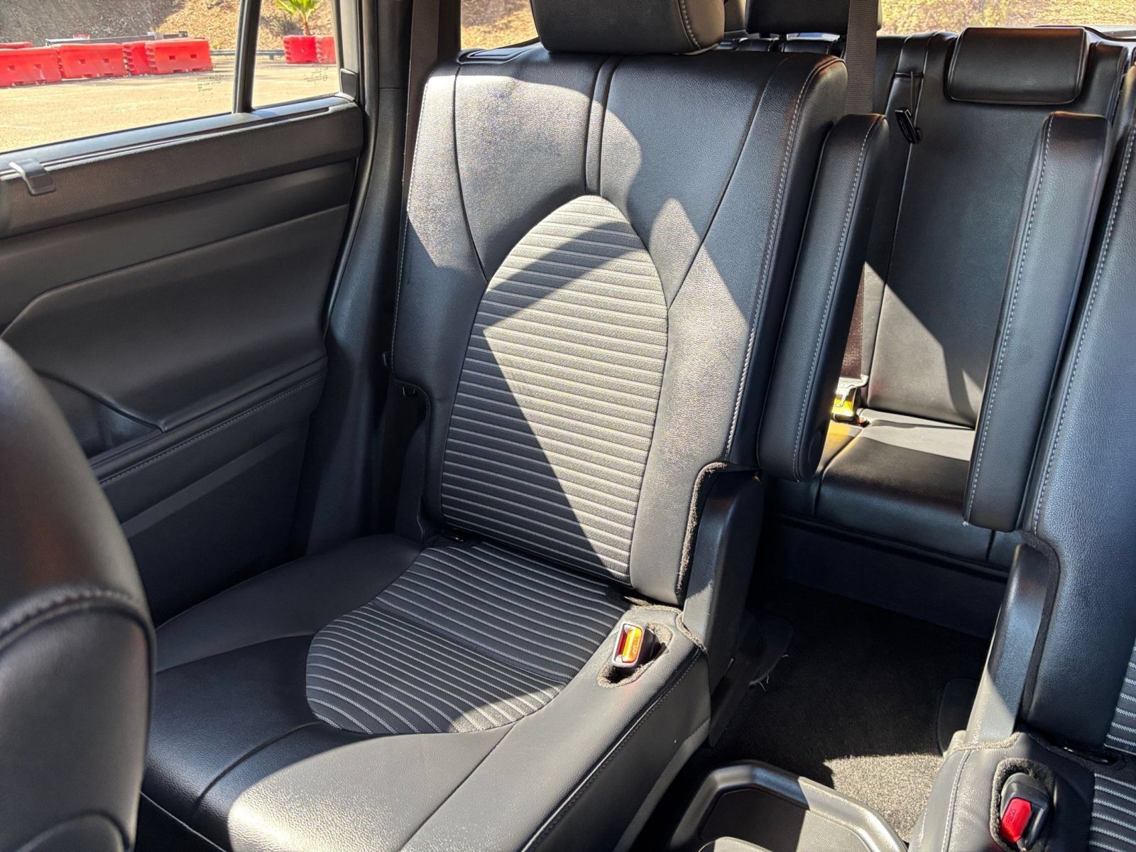 Used 2025 Toyota Highlander XSE AWD/4WD image 41