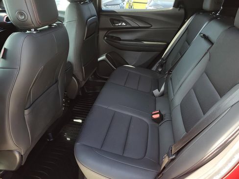 Used 2022 Chevrolet TrailBlazer RS FWD image 11