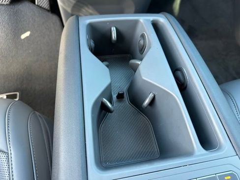 Used 2024 Kia EV9 Wind image 28