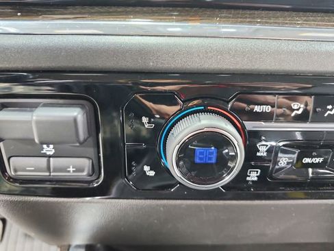 Used 2023 Chevrolet Silverado 1500 LT Trail Boss w/ Protection Package image 26