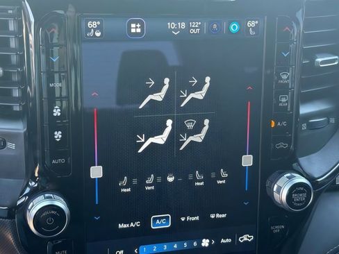 Used 2022 RAM 1500 Limited w/ Body Color Bumper Group AWD/4WD image 29