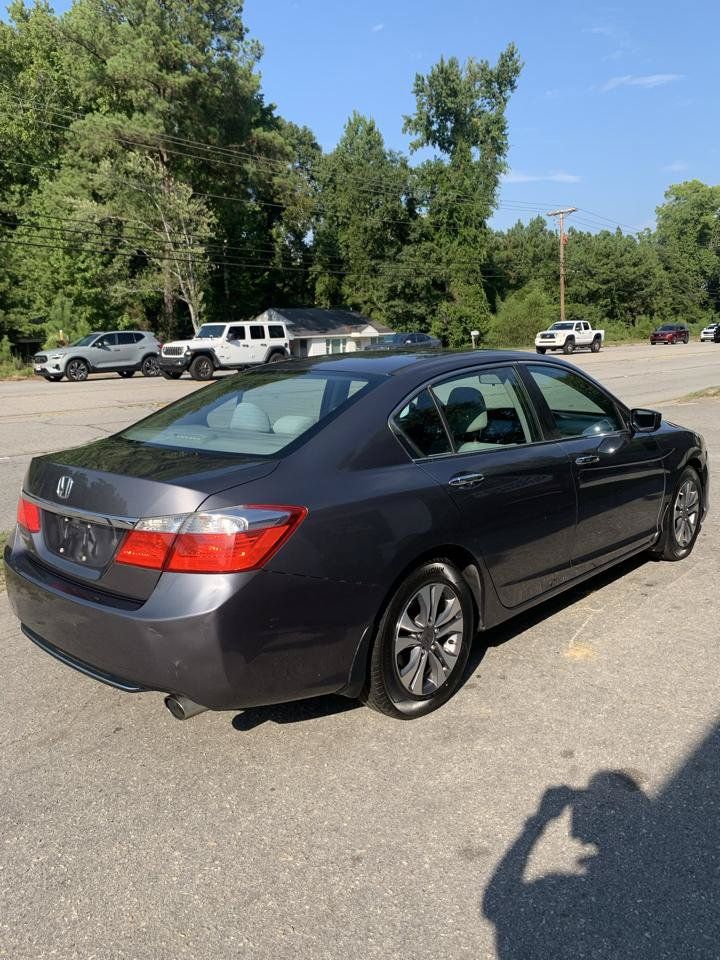 Used 2013 Honda Accord LX image 4
