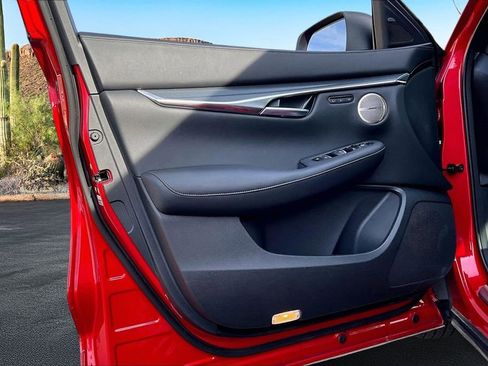 Used 2025 INFINITI QX50 Sport image 23