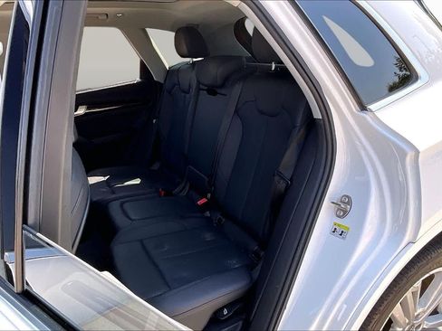 Used 2018 Audi Q5 2.0T Premium Plus w/ Premium Plus Package AWD/4WD image 21