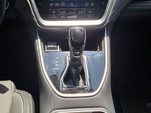 Certified 2025 Subaru Outback Onyx Edition AWD/4WD image 19