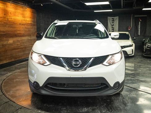 Used 2017 Nissan Rogue Sport SV FWD image 4