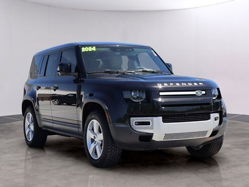 Certified 2024 Land Rover Defender 110 SE AWD/4WD image 3