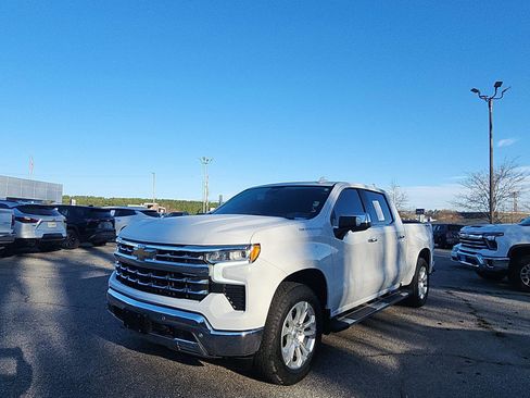 Used 2023 Chevrolet Silverado 1500 LTZ image 1